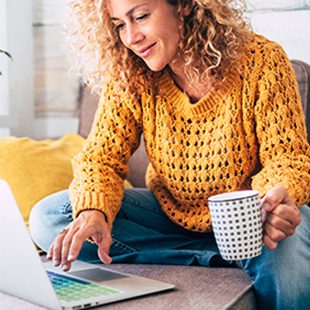 Lady on a computer